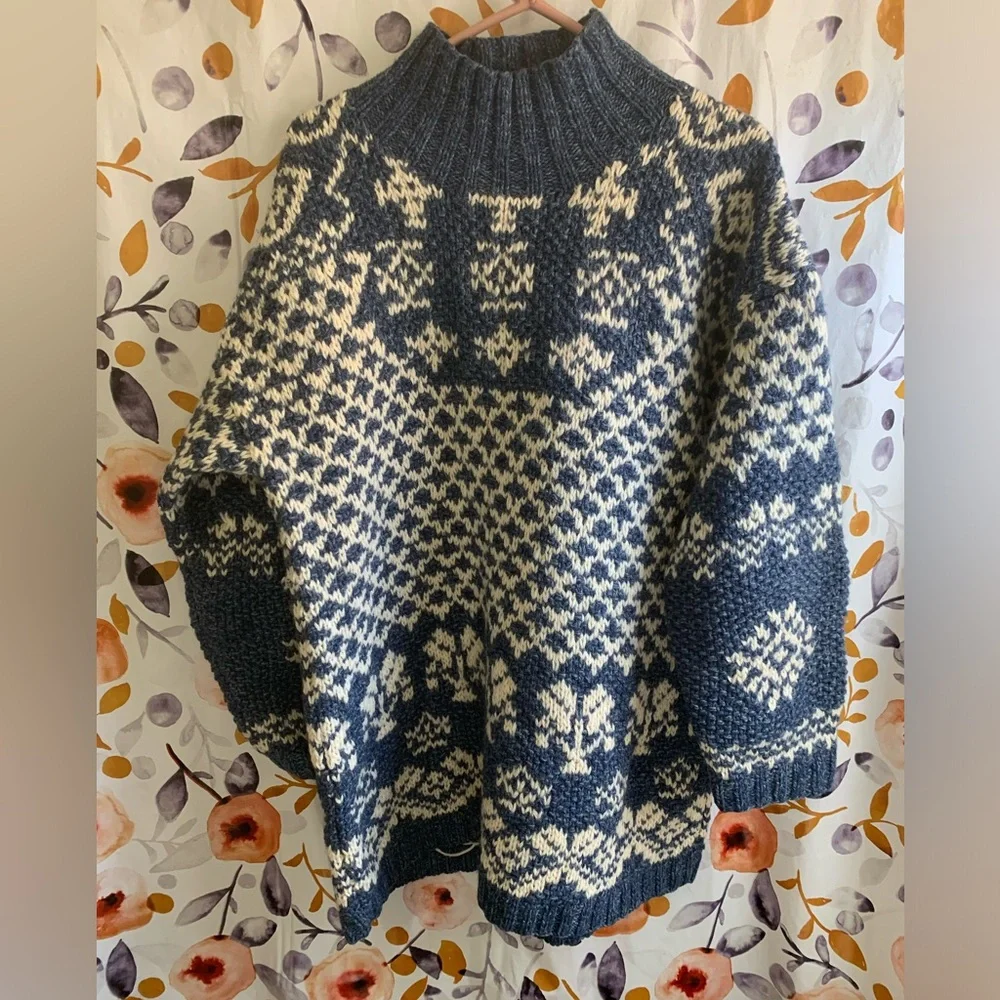 Studio B Knit Sweater/Dress Sz L